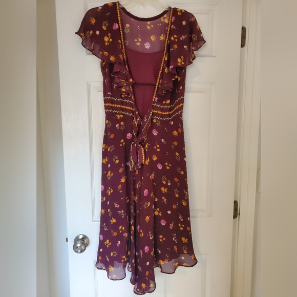 Dress - Picture 2 of 3